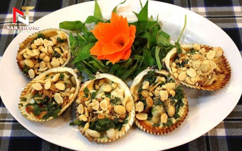 Cồi sò điệp nướng mỡ hành